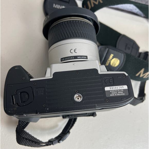 Vintage Minolta Maxxum 5 SLR 35mm Film Camera AF 28-80 Zoom Lens - Picture 6 of 13